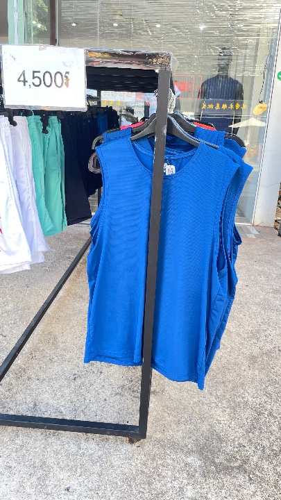 Sleeveless T Shirt